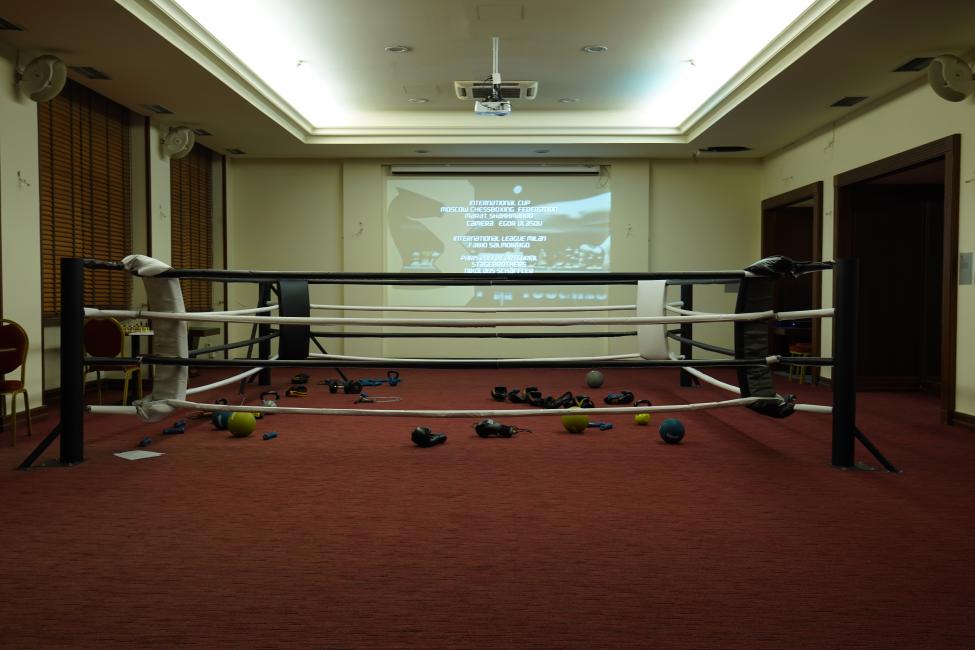 Iepe Rubingh, Chessboxing, 2018, 6th Athens Biennale 2018 ANTI, photo by Nysos Vasilopoulos